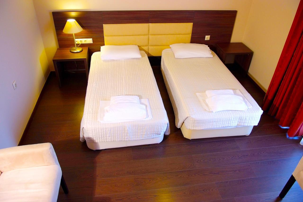 Plotini Hotel Dhidhimotikhon Quarto foto