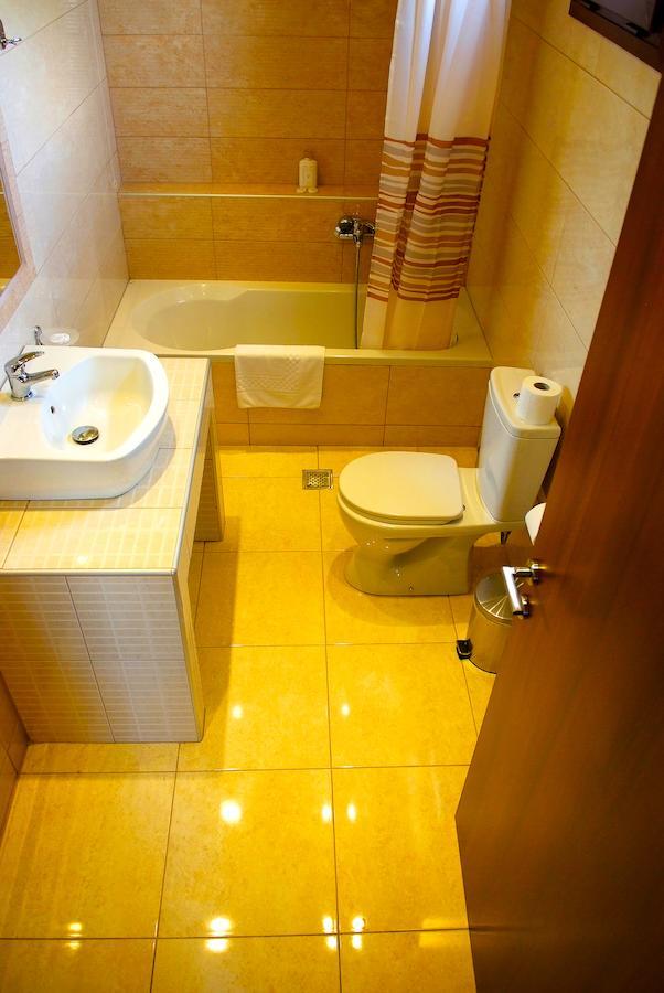 Plotini Hotel Dhidhimotikhon Quarto foto